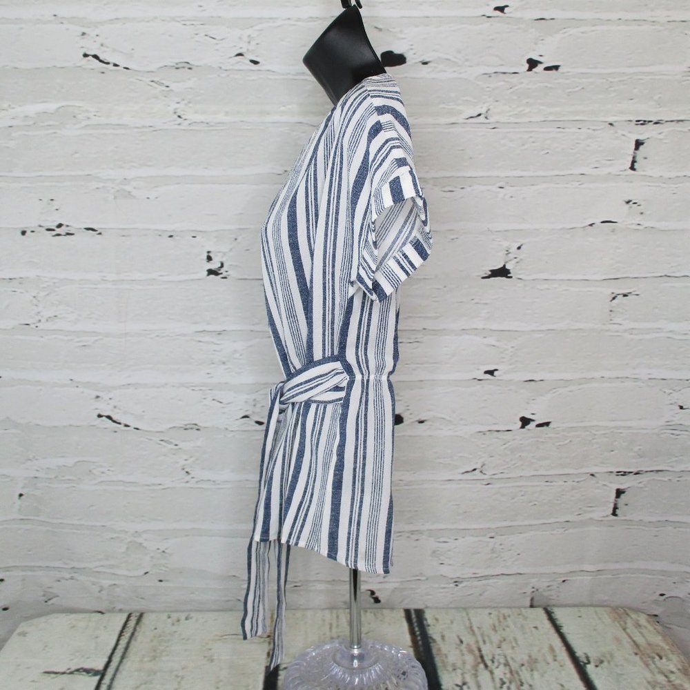 Monteau Vertical Stripe Blouse - Picture 4 of 6